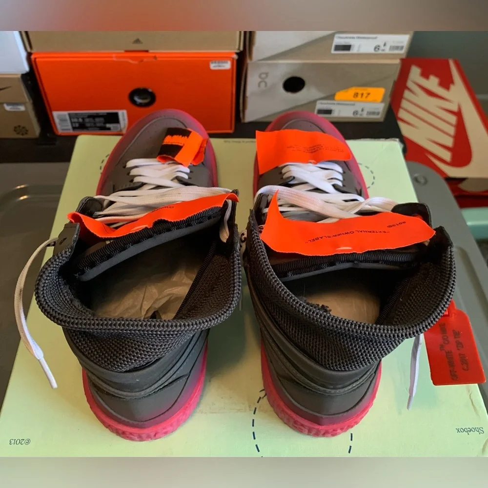 OFF-WHITE OFF COURT 3.0 Sneakers - Size 7 US / 40 EU - Grey Fuchsia Purple Shoes - Picture 13 of 15
